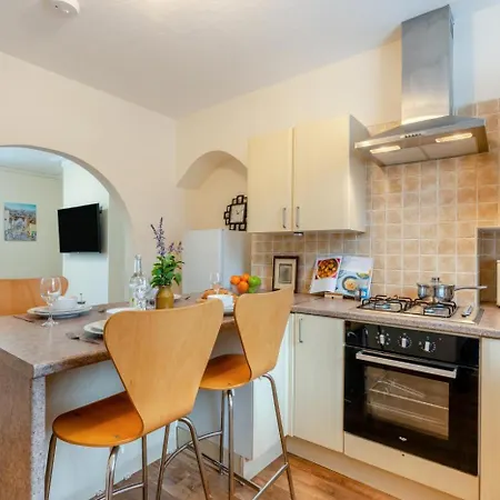 3 Bed In Oc-s30737 * Whitby